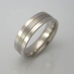 Platinum "3 band" wedding ring