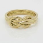 18ct yellow gold knot ring